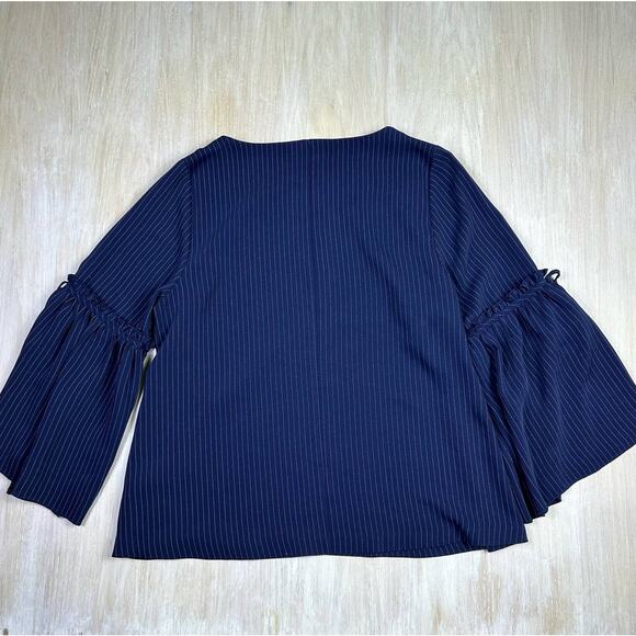 Lane Bryant Navy Key Hole Pin Stripe Bell Sleeve Print Long Sleeve Blouse 14/16 - Picture 11 of 14